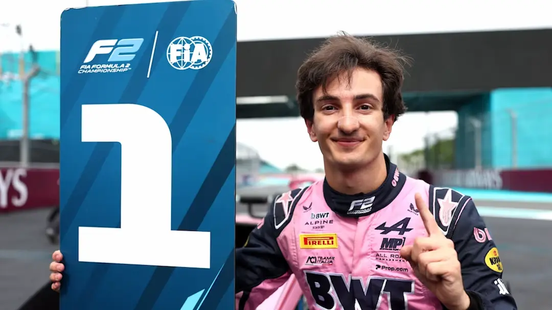 Gabriele Minì holds P1 board after winning F2 Miami Feature Race 2026 at Miami International Autodrome on overheating wet tyres © FIA Formula 2