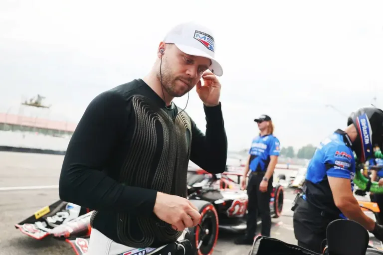 Felix Rosenqvist Arrow McLaren move discussed as Rosenqvist prepares at Mid-Ohio © Penske Entertainment: Travis Hinkle